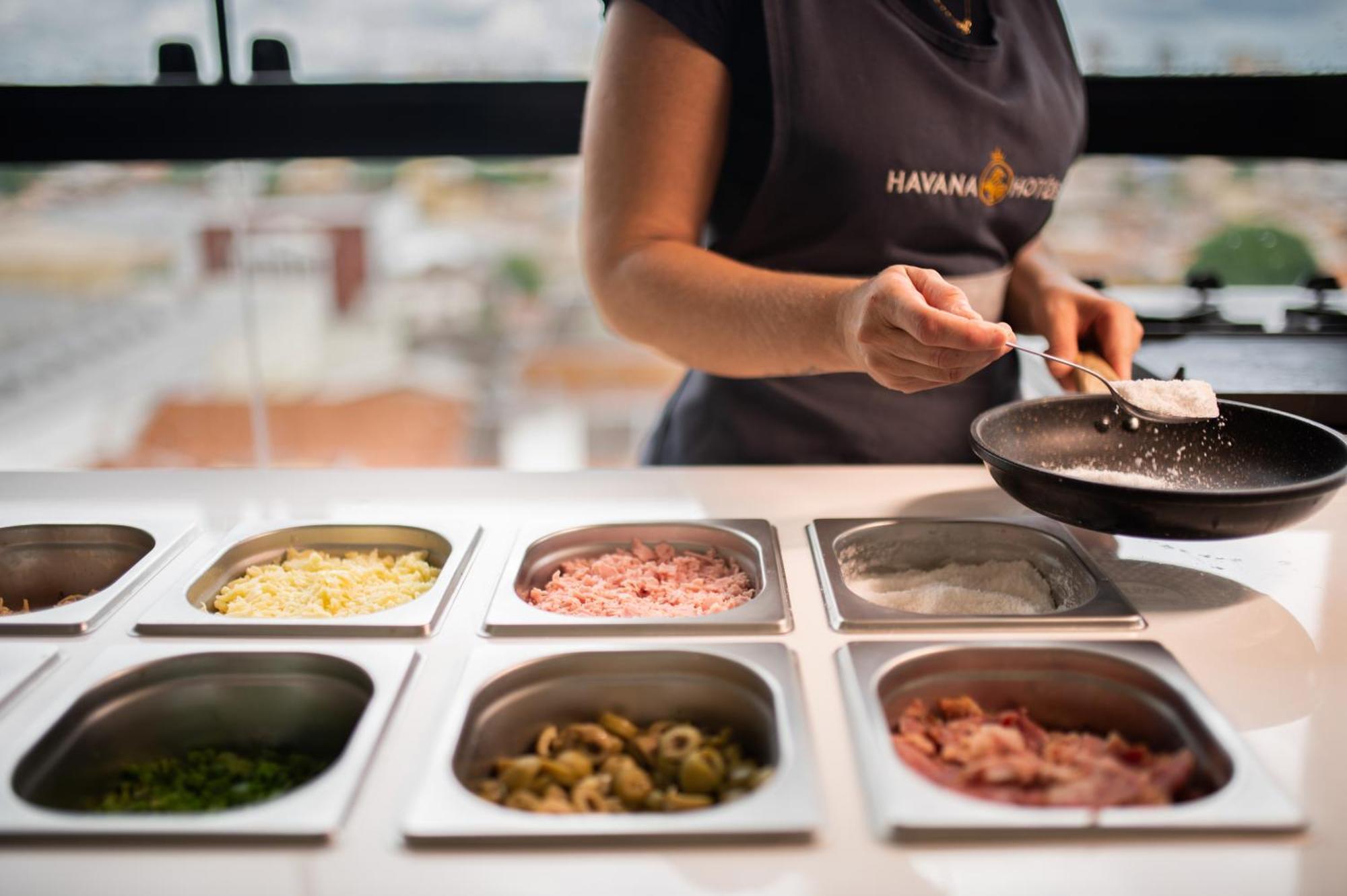 Havana Palace Hotel II อูเบราบา ภายนอก รูปภาพ